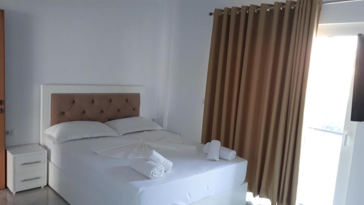 Hotel ZEKA Ksamil Exterior foto